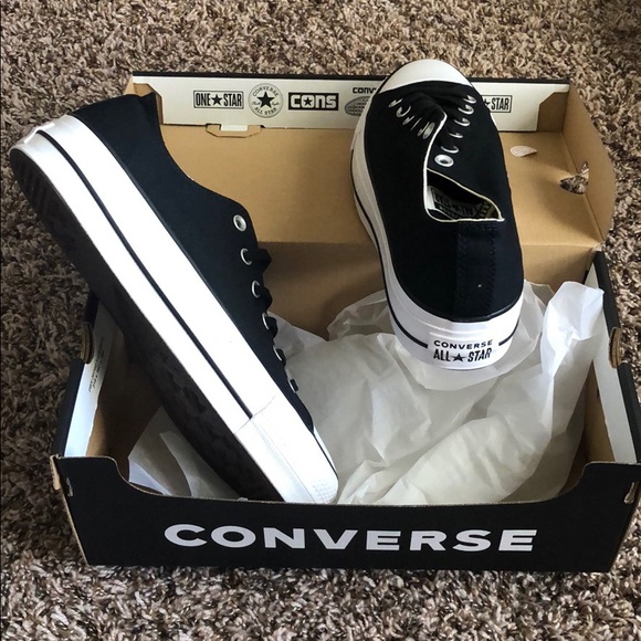 Converse Women size 10.5 - Picture 4 of 5